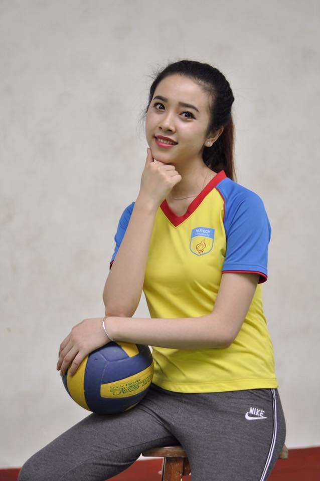 a hau 2 hoa hau viet nam 2018 - thuy an tung suyt lo thi vi... rang su - 9