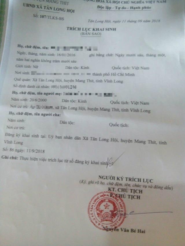 con gai 15 tuoi bi xam hai roi sinh con, me van vo tu lam giay khai sinh cho chau - 1