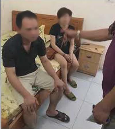 truong don cong an bi to vao nha nghi voi vo ban nhung phan tran "chi vao noi chuyen" - 1