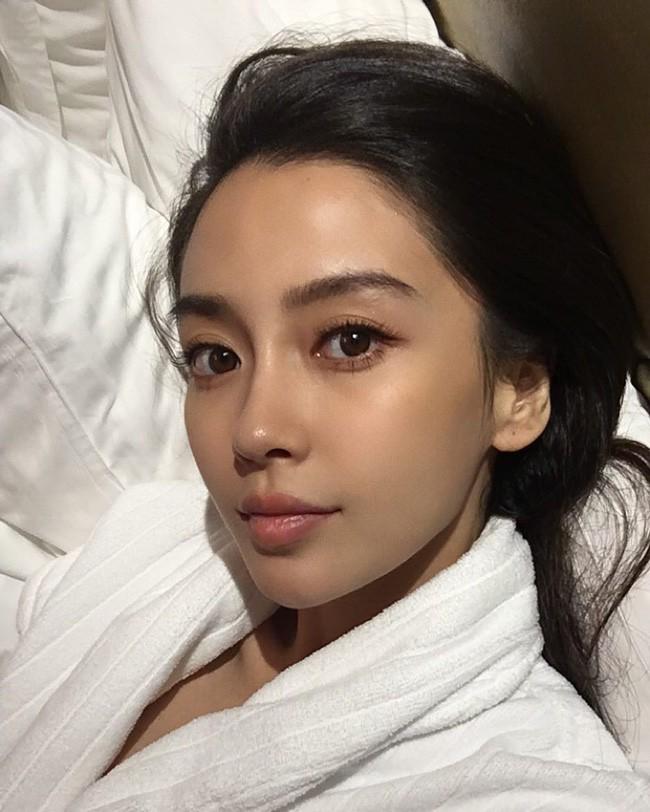 angela baby - duong mich: tuyet chieu giu dang, cham da cua hai ba me van nguoi me - 1