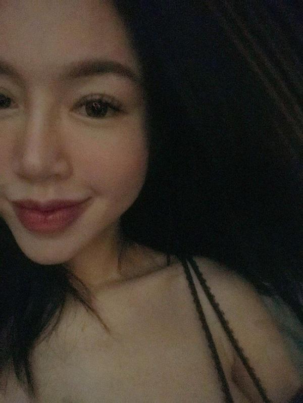 dan tinh ngac nhien truoc net khac biet tren mat elly tran khi co khoe anh mat moc - 3