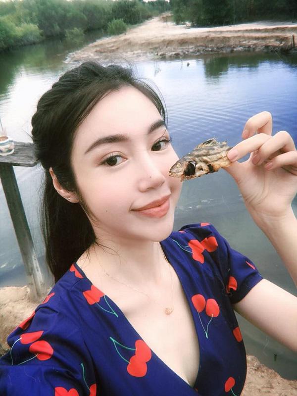 dan tinh ngac nhien truoc net khac biet tren mat elly tran khi co khoe anh mat moc - 6