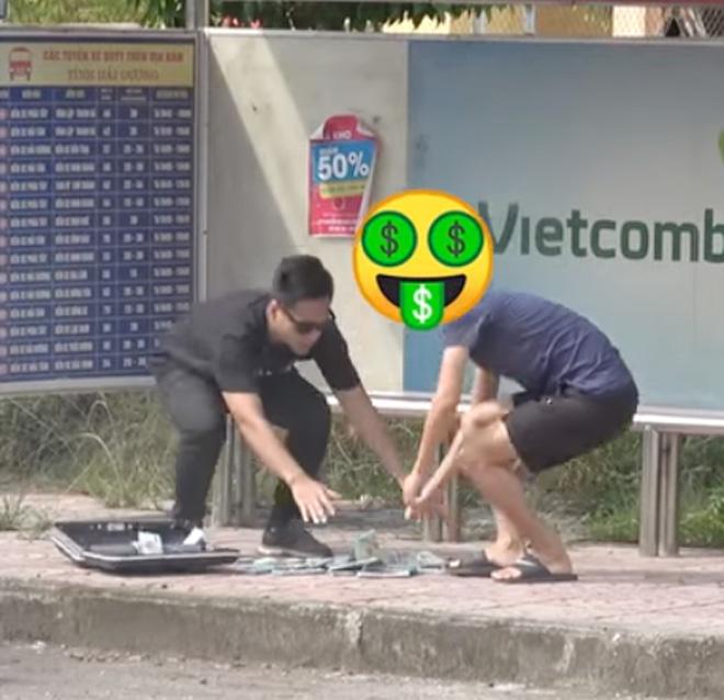 nhom thanh nien gia vo danh roi mot vali tien de thu long nguoi tot va cai ket lo nang - 4