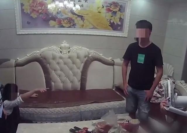 vo gao thet doi tu tu, tuong bi bao hanh nao ngo ly do khien ai cung nga ngua - 2