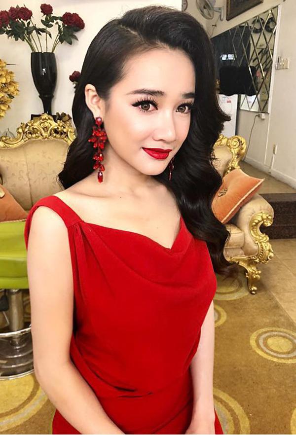 ngay cuoi chi can dung mac 3 loi nay, nhan sac nha phuong se chuan khong can chinh! - 4