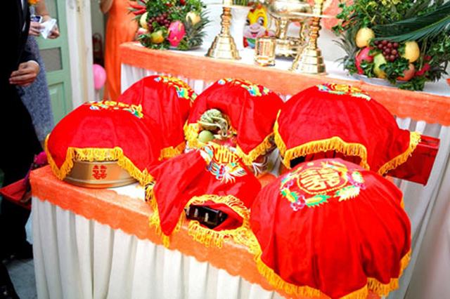 vua mo le vat cua nha trai, co dau noi gian dung dung doi huy hon - 1