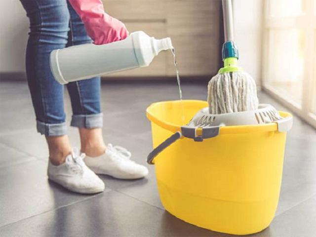 Cách làm nước lau sàn tại nhà vừa thơm tho, sạch sẽ lại nói không với hóa chất độc hại