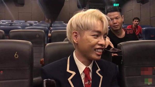 bat ngo truoc hinh anh cua duc phuc sau 1 nam phau thuat tham my - 5