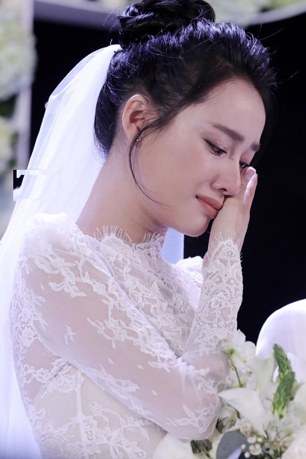 nhin nha phuong va cac sao viet ngay truoc ban se thay su khac biet trong cach trang diem - 3