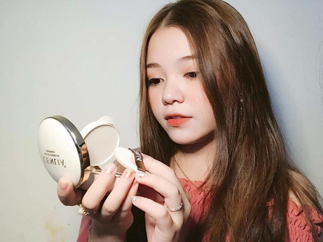 phan nuoc magic cushion cenlia gia 290.000d duoc gioi tre viet rao riet “san lung” - 5