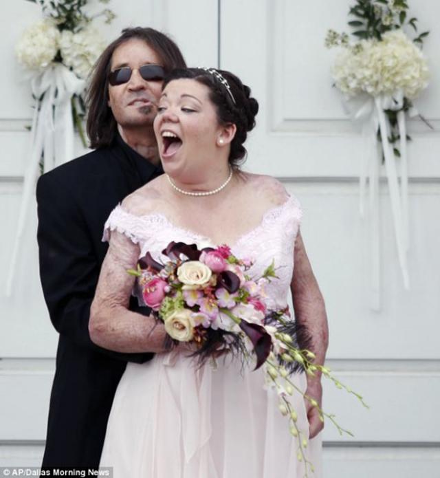 bi vo bo vi qua xau 8 nam truoc, nguoi dan ong "khong mat" bay gio ra sao? - 5