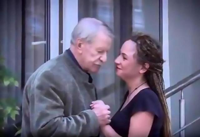 chong 88 tuoi ngoai tinh, co vo 28 tuoi danh ghen nhan tinh tre sung tim mat may - 3