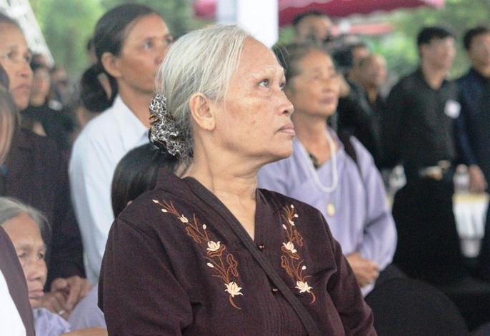 nguoi dan que nha roi le xem le truy dieu chu tich nuoc tran dai quang - 7