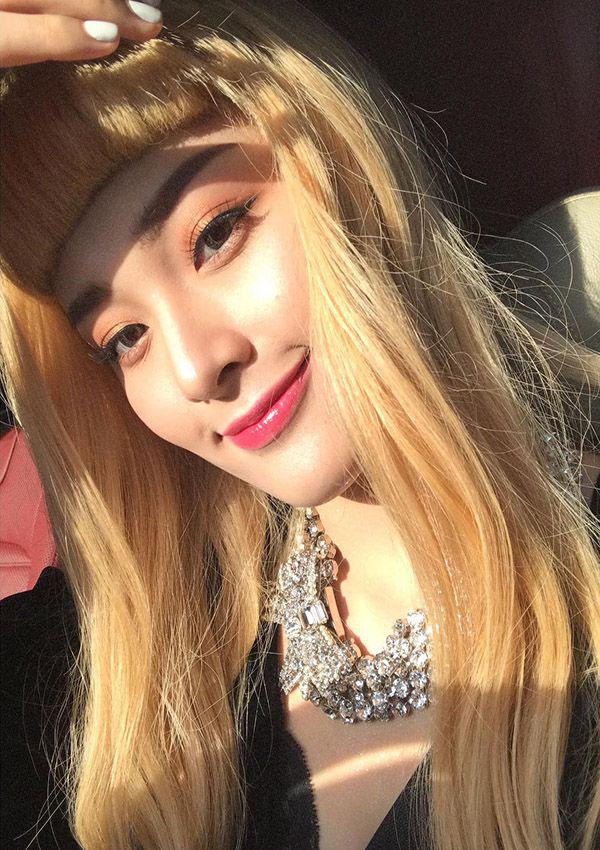 sao viet nhuom toc vang: huong giang xinh dep van phan, ngoc trinh lai "sai" kho ta - 3