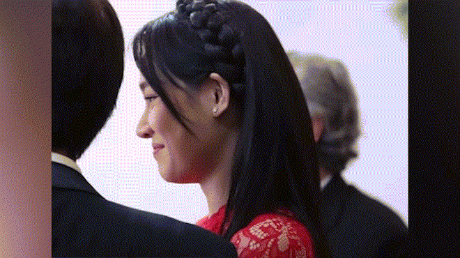 ngay cuoi duoc khen xinh dep, nhung nha phuong van de lo bo phan lao hoa som nhu u40 - 7