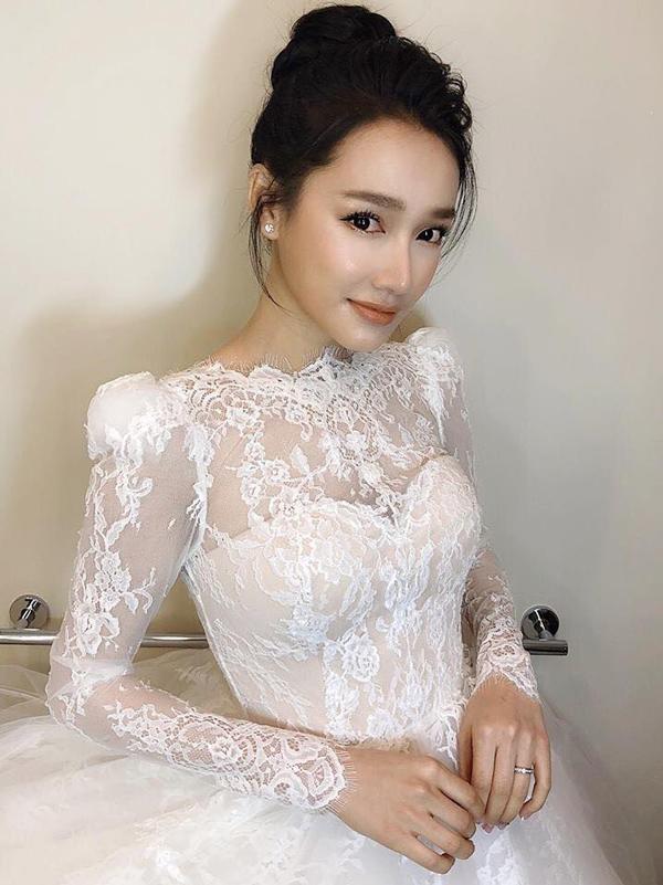 diem khac la cua nha phuong trong ngay cuoi khien moi nguoi suyt nua khong nhan ra co - 3