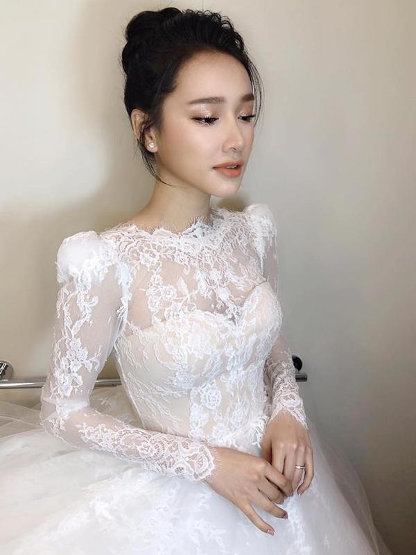 diem khac la cua nha phuong trong ngay cuoi khien moi nguoi suyt nua khong nhan ra co - 1