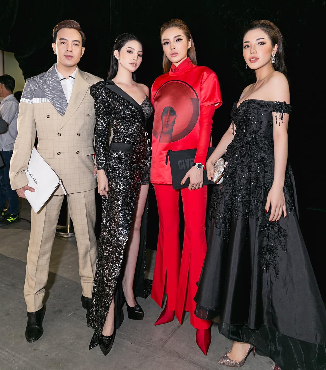 tung bi che "mat ran" vi tham my nhung hien gio hoa hau ky duyen lai dep the nay - 5