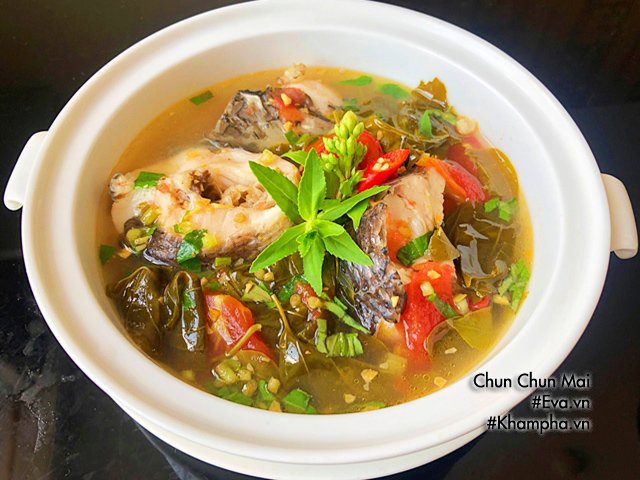 Canh chua con cá quả lá giang thơm và ngon, thanh non ngày nắng