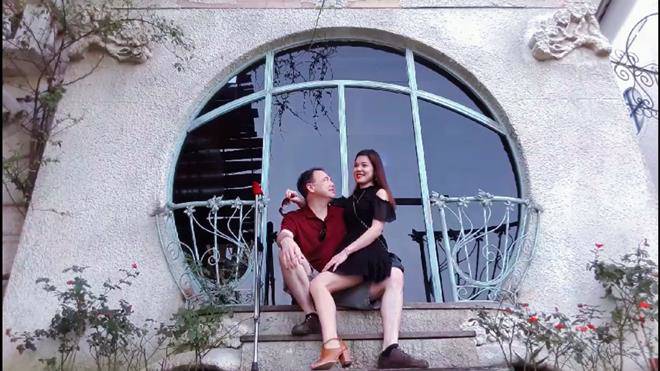 24 tuổi bất ngờ mất một chân, cô gái dân tộc "rũ bùn” nên duyên với giáo sư Đức