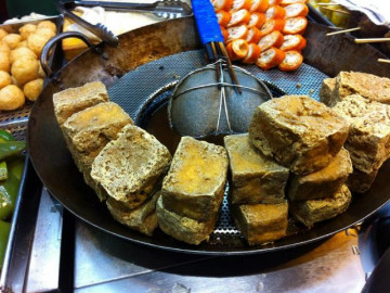Người Đài Loan làm món đậu phụ thối như thế nào?