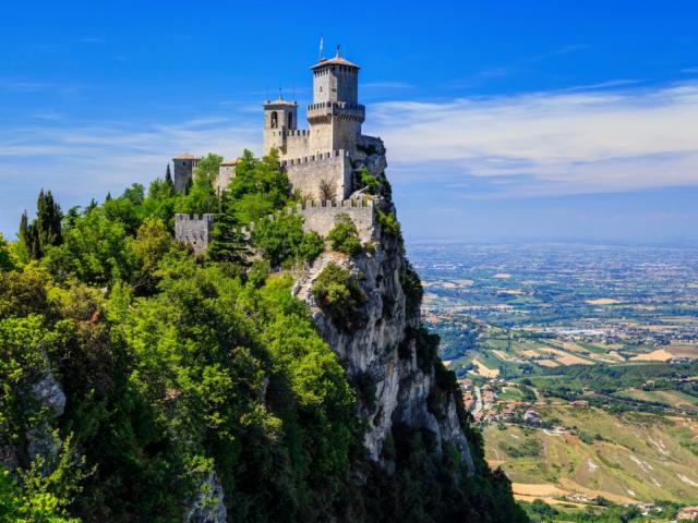 San Marino - đất nước tí hon giữa lòng Châu Âu ít người biết đến