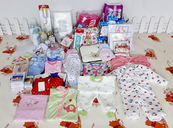 Chuẩn bị đồ đi sinh mẹ bầu nên mang theo những vật dụng hữu ích gì?