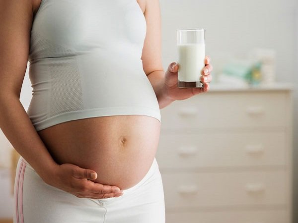 Các loại sữa dành cho bà bầu: Ưu nhược điểm của từng loại và uống bao nhiêu là đủ?