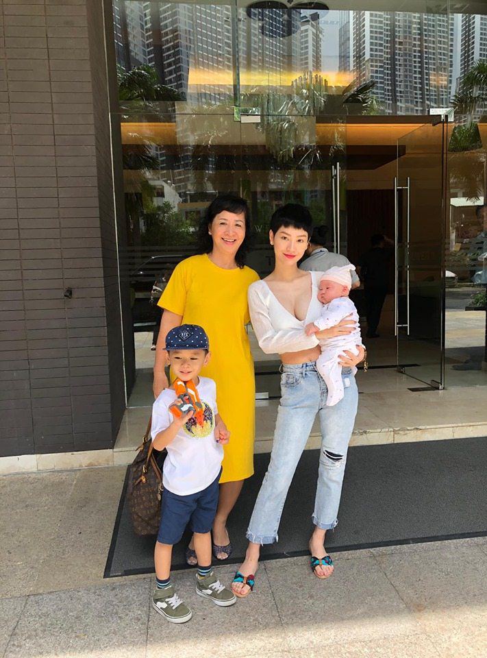 Káº¿t quáº£ hÃ¬nh áº£nh cho trÃ&nbsp; my vÃ&nbsp; con trai 4 thÃ¡ng tuá»i