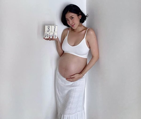 Yumi Dương mang bầu 7 tháng: Ba vòng gần bằng nhau, chân sắp đi ...