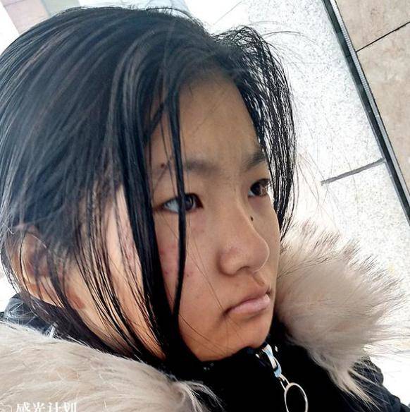 be gai 14 tuoi uong thuoc tranh thai 3 lan mot ngay, ly do khien nhieu nguoi dau xot - 1