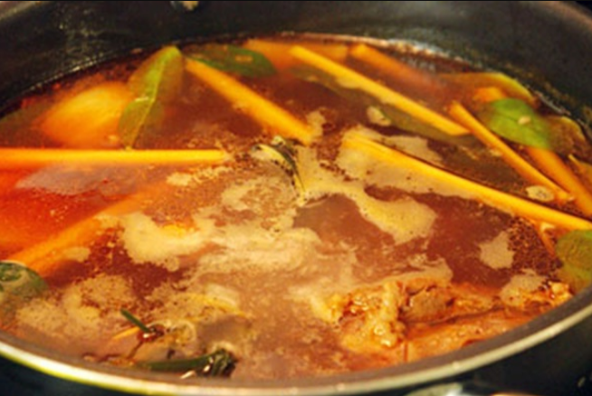 Cách nấu lẩu Thái ngon vị chua cay đơn giản tại nhà - 3