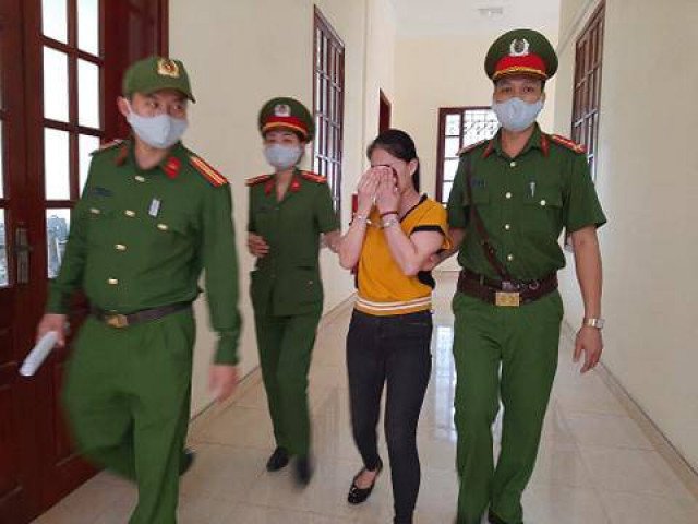 Hotgirl ma túy khóc nức nở khi biết con bị đuối nước do thiếu sự chăm sóc của mẹ