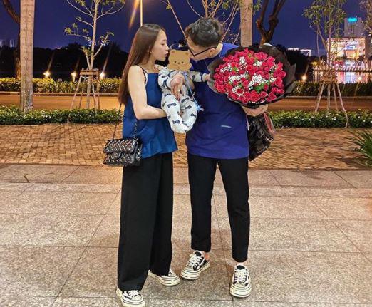 2 amp;#34;rich kidamp;#34; sinh nở tuổi đôi mươi: Người nằm than trong nhà triệu đô, người sụt cân ầm ầm - 1