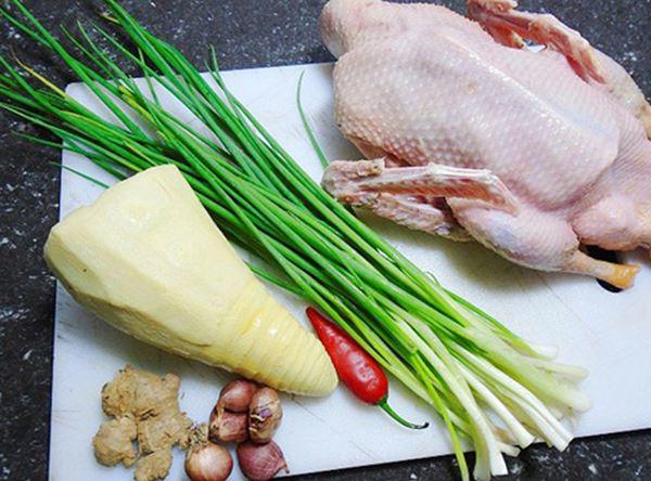 Vịt nấu măng ngon đúng điệu đậm đà với 3 cách dưới đây - 1