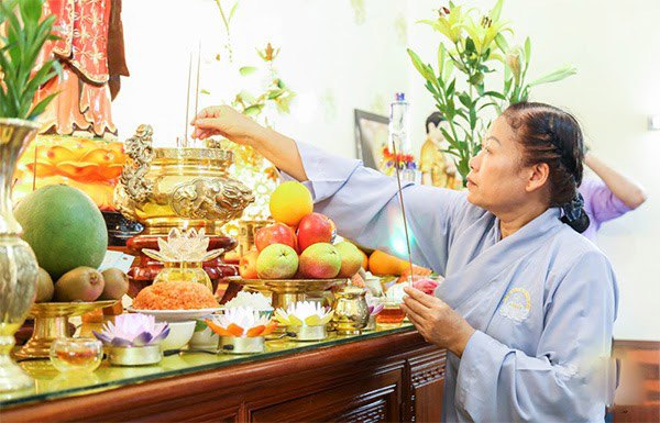 Bài cúng rằm tháng 7 theo văn khấn cổ truyền hay và chính xác nhất - 1