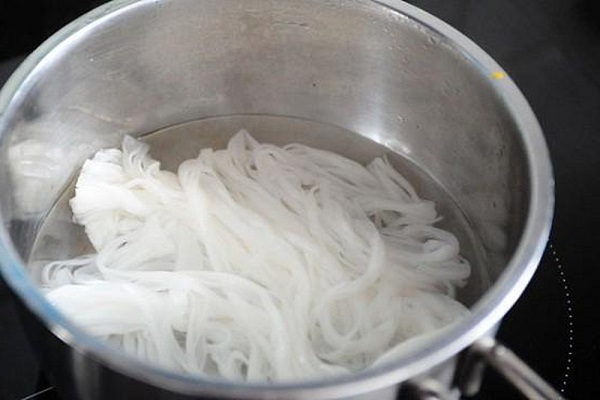 3 cách làm phở trộn cay chua ngọt nhạt khó khăn chống đặc biệt giản dị - 19