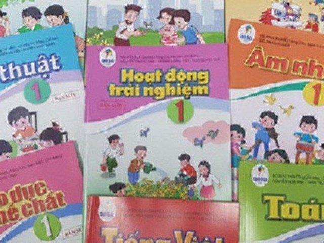 Phụ huynh choáng váng vì bộ sách giáo khoa lớp 1 giá hơn 800.000 đồng