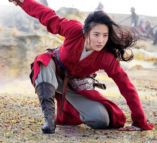 Not in the movie, Li Li actually saved the amp;  # 3. 4;  billionaire fairy tale # 34;  Liu Yifei 1 kills - 3