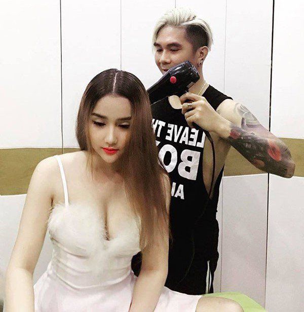 Hai gái xinh có bầu với trai đào hoa: Người đi đẻ một mình, người động thai vì tình cũ Hai Gái Xinh Có Bầu Với Trai Đào Hoa: Người Đi Đẻ Một Mình, Người Động Thai Vì Tình Cũ