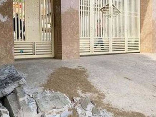 Sập tường cạnh cổng trường, một học sinh lớp 5 tử vong trong giờ ra chơi
