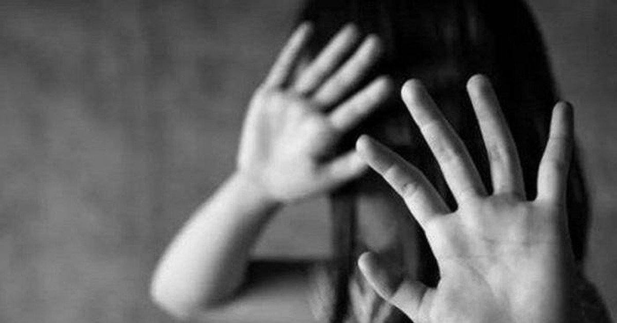 Phẫn nộ người đàn ông 57 tuổi dùng dây thừng trói, hiếp dâm 2 bé gái hàng xóm