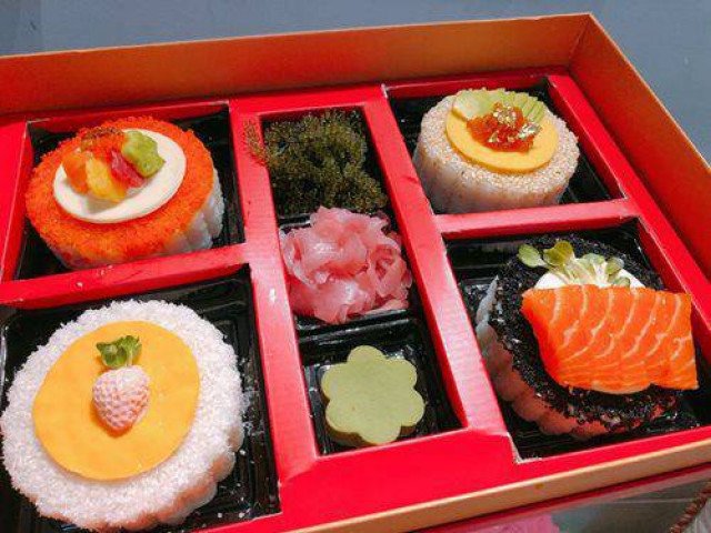 Bánh trung thu sushi gây sốt, tiền triệu/hộp vẫn khó lòng mua được