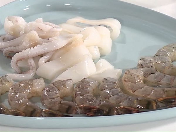 2 cách nấu bún Thái ngon đơn giản nhưng lạ miệng - 1