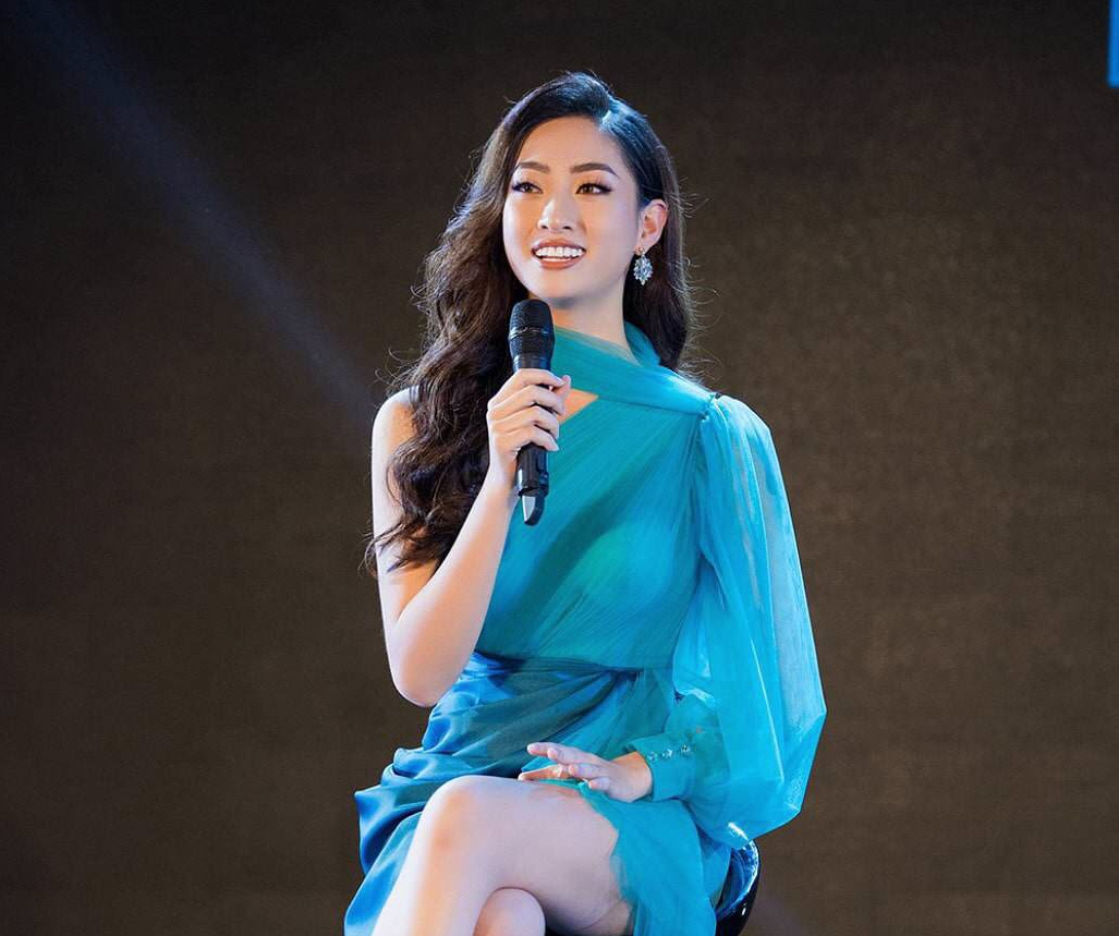 Hoa hậu Lương Thùy Linh bén duyên sàn diễn 2019 - 17