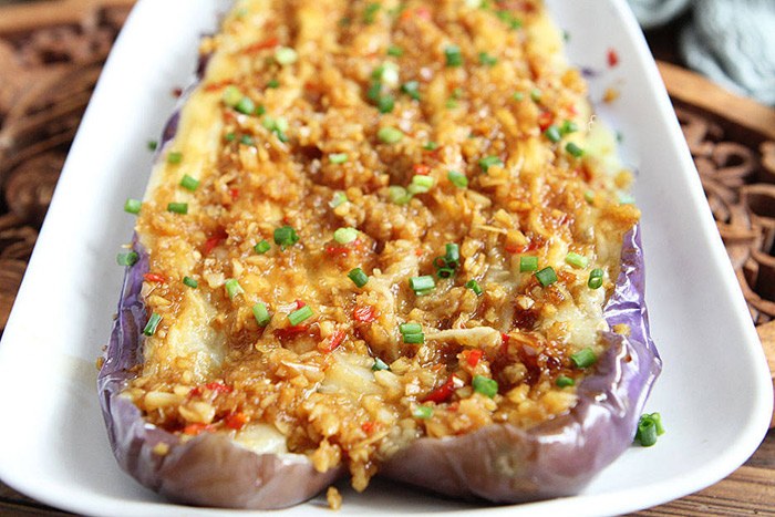 Mua được 2 quả cà tím, đem hấp kiểu này còn ngon hơn thịt, ai cũng ăn 3-4 bát cơm - 9