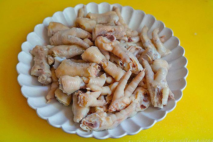 Cuối tuần làm nồi chân gà kho nước này được món nhậu tuyệt ngon cho ông xã - 5