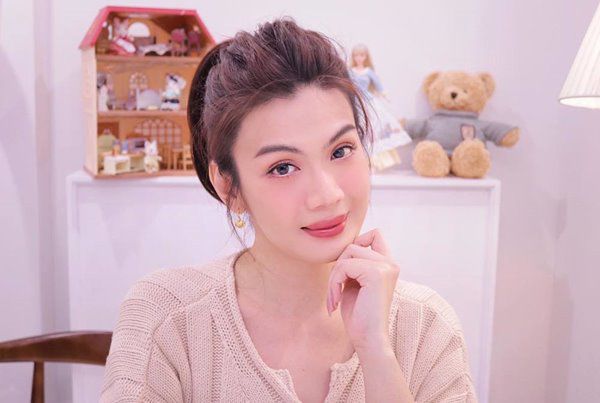 Đào Bá Lộc được mẹ bạn trai tiếp tế tận nhà, dân tình lại chỉ chú ý tới điểm khác