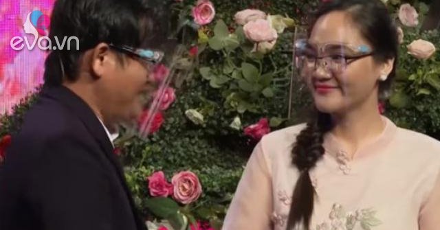 Vẫn còn liên lạc với người cũ, cô gái ngẩn người nghe bạn trai mới yêu cầu làm một việc - Vimarsana News