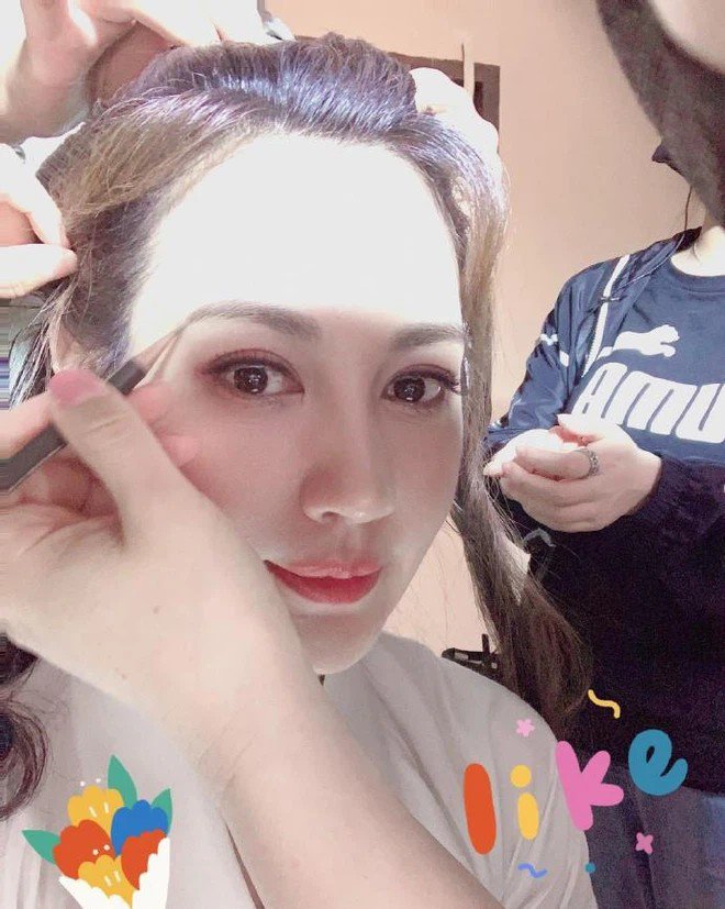 Ác nữ đẹp nhất màn ảnh từng đánh bại Phạm Băng Băng giờ mặt nhọn hoắt như mặt rắn - 1
